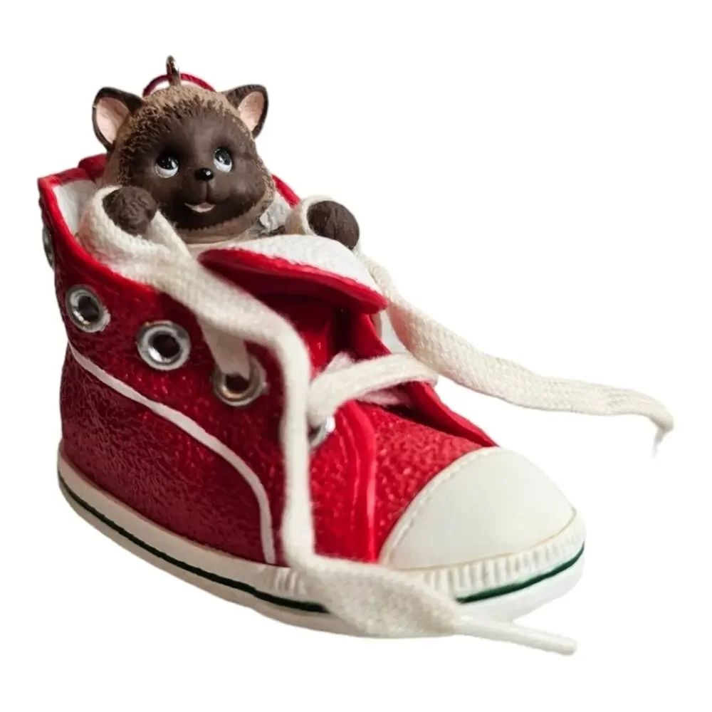 Hallmark Keepsake 1993 High Top-purr Cat in Shoe Ornament with Box Vinta…